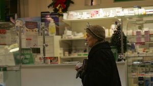 Правила изменились: в аптеке стало можно купить блистер с таблетками вместо упаковки