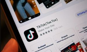 TikTok приостановил работу в России, а Роскомнадзор заблокировал доступ к Facebook