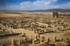 Видео: Город, найденный в пустыне Сахара, и другие невероятные находки археологов