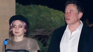 Илон Маск снова бросил мать своих теперь уже двоих детей