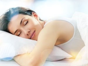 Как поза для сна влияет на энергетику и здоровье