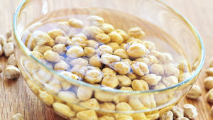Формула активирования: как правильно замачивать зерна, крупы, орехи и бобовые
