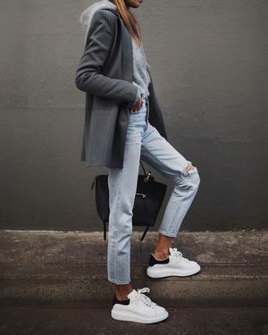 Модные джинсы весна 2022: модели, которые точно стоит приобретать (+20 фото)