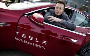 Tesla Motors обновит свой автопилот в середине декабря