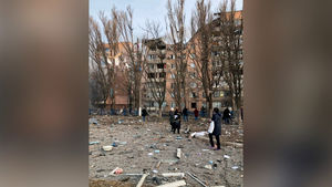 В Донецке под обстрел со стороны ВСУ попала жилая многоэтажка