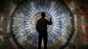 В ЦЕРН началась охота на загадочные «тёмные фотоны»