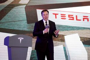Почему покупка Маском Твиттера может обвалить акции Tesla