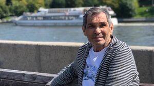 Под ручку с массажисткой: выяснились подробности жизни пропавшего Бари Алибасова