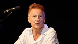 Требует половину: у Олега Меньшикова отбирают элитную квартиру через суд