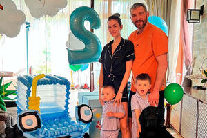 Овечкин и Шубская устроили вечеринку в честь 2-летия сына с настоящим крокодилом