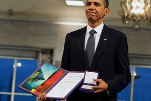 Нобелевский комитет не видит оснований лишать Обаму премии мира