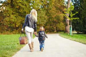 А может маме платить минималку в декретном отпуске-и дети здоровее будут?!