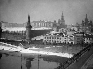 Три фотографии Москвы в 1932 году от Джеймса Эббе