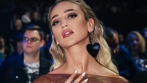 Пошла вразнос: Бузова сбежала в Турцию и устроила провокацию