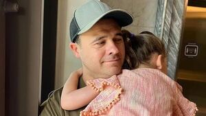 «Афиночка так быстро выросла!»: Эмин показал 3-летнюю дочь в родном городе Гавриловой
