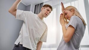 Что делать, если бьет муж: советы психолога