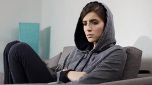 Как поднять настроение девушке: простые способы