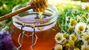 Как растопить мед: что делать, если продукт засахарился?