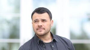 Грязные зубы и борода: Эмин Агаларов потряс своим видом фанатов