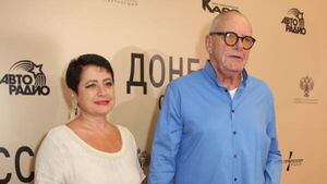 Вцепилась руками в лицо: жена Виторгана показала кадры семейной драки