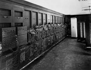 Кто в 1946 году создал ЭНИАК – история изобретения, факты и мифы об устройстве