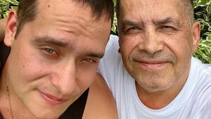 «Колька — копия отец!»: Расторгуев показал взрослого сына