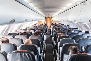 Эксперт рассказал, какие выбрать места в самолете, чтобы выжить в авиакатастрофе
