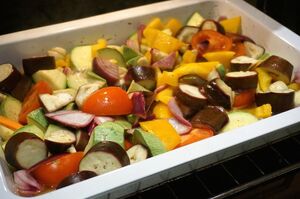 Как вкусно запечь овощи: хитрости поваров