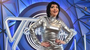 «Так люди не живут!» Взлохмаченная Милявская на отдыхе ушла в отрыв