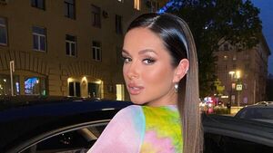 Уже сам стоит: Нюша умилила фанатов снимком подросшего сына