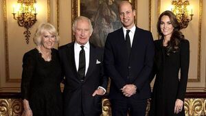 Что не так с новым официальным портретом королевского семейства?