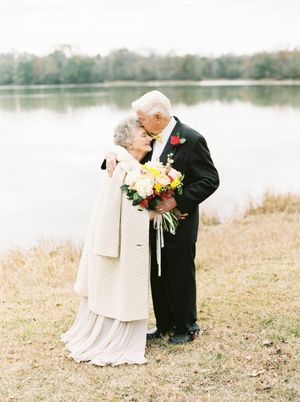 Любовь длиною в жизнь: трогательная фотосессия супругов к 63-й годовщине свадьбы