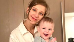 «Сама не успеваю»: погрязшая в работе Арзамасова рассказала, кто воспитывает ее сына