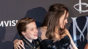 Дочь Анджелины Джоли и Брэда Питта вернулась к мужскому гардеробу и короткой стрижке