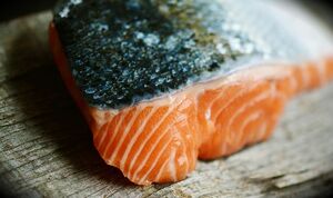 Как правильно засолить красную рыбу и сделать ее нежнее масла