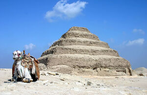 Какие тайны хранит пирамида Джосера: 10 фактов о самой первой и древней пирамиде в мире