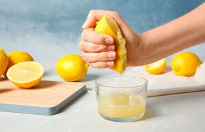 Лимонная кислота для стирки и при уходе за кожей: способы применения универсального средства