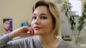 Не смогла скрыть живот: 54-летнюю Буланову подозревают в беременности