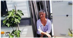Пенсионерка воплотила свою мечту: переделала фургон в уютный дом в стиле бохо