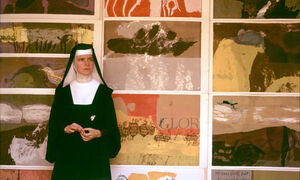 Как монахиня стала звездой поп-арта и протестного искусства: Сестра Мэри Корита Кент