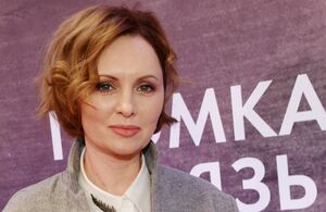 Актриса Елена Ксенофонтова показала, как выглядит ее дочь-подросток