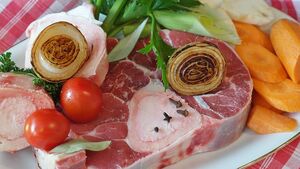 Прозрачный, ароматный и насыщенный холодец. В чем его секрет?