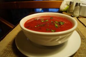 Секрет яркого и насыщенного борща