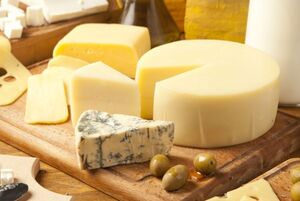 Как проверить сыр на натуральность при помощи йода, УФ-лампы и микроволновки