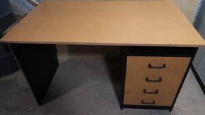 Дизайнерский стол из старой мебели: самая крутая переделка офисного стола