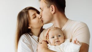 Как сохранить страсть после рождения ребенка: 3 простых шага — укрепите брак