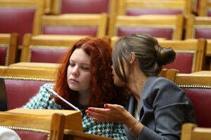 В России решили повысить рождаемость за счет студенток