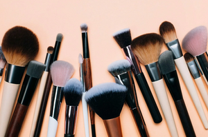 Какие бывают кисти для макияжа и как их использовать