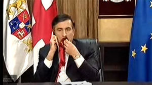 «Агония и истерика»: кокаинщик Саакашвили сорвался на журналистке в эфире.
