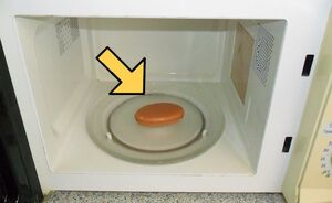 Что будет, если положить кусок мыла в микроволновую печь